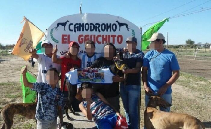 El canódromo "El Gauchito" los galgueros de Santa Rosa.