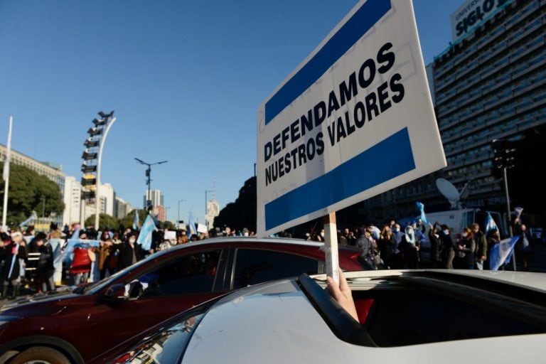 Banderazo por la República: las mejores fotos en el Obelisco (Fotos: Clarín)