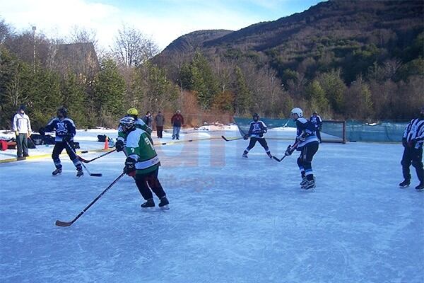 Hockey en laguna del diablo. Archivo