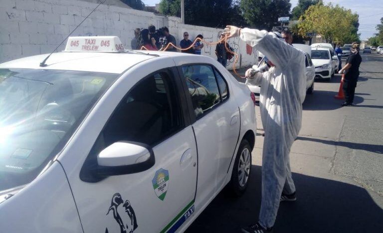 Hay 4 personas con síntomas y que tuvieron contacto con el taxista.