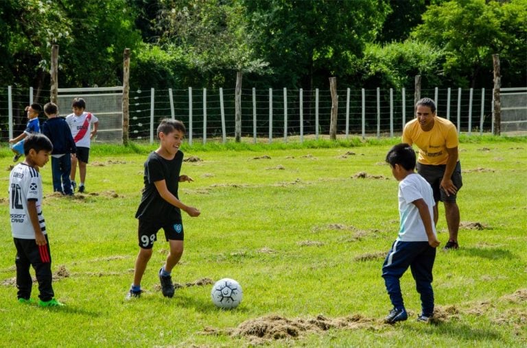 ¡Arrancaron las Escuelas de Fútbol de Verano en Salta! (Secretaría de Deportes de Salta)