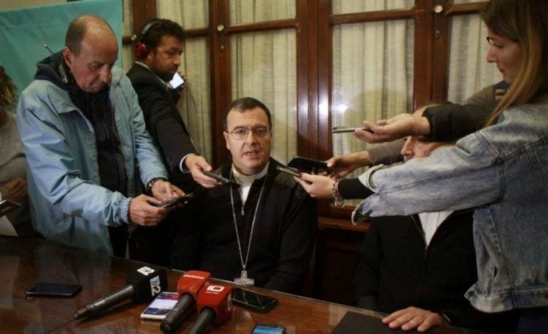 Conferencia de prensa brindada por su titular monseñor Gabriel Mestre y el vicario Luis Albóniga.