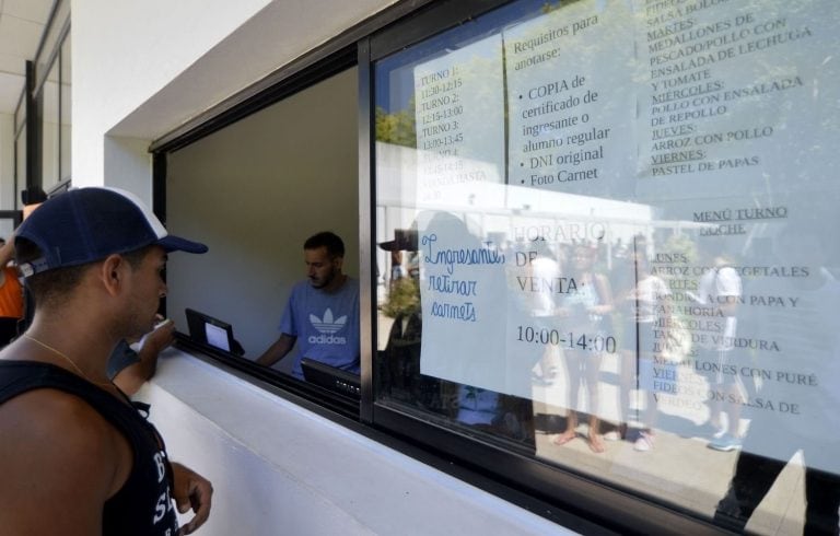 Desde hoy, los estudiantes universitarios de La Plata podrán comer por $30