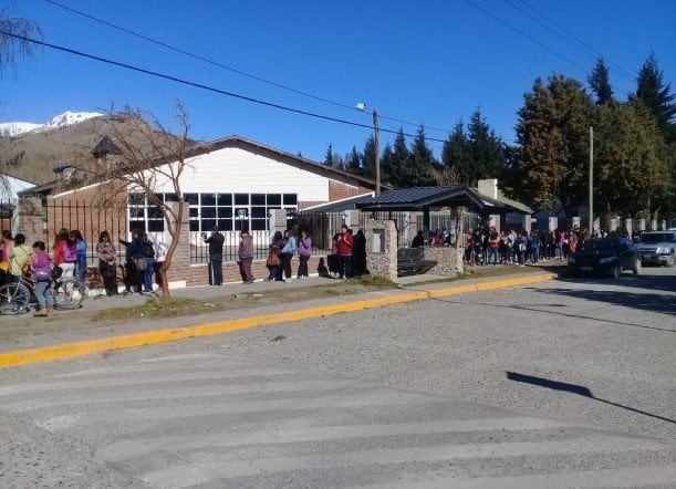 feria de Esquel se trasladó al Estadio Municipal.