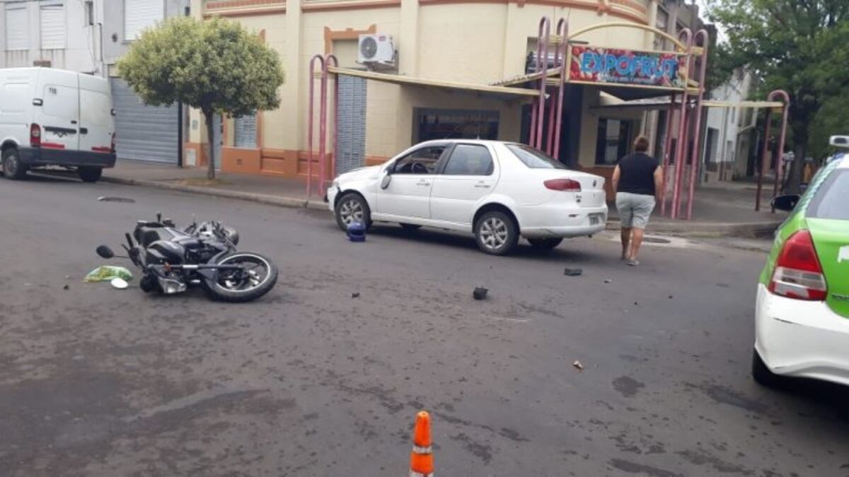 Punta Alta: accidente en Roca y Luiggi