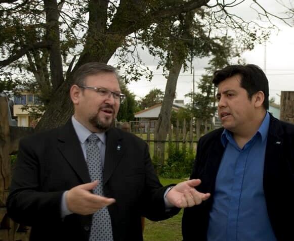 Norberto Dávila junto al Intendente de Tolhuin, Daniel Harrington