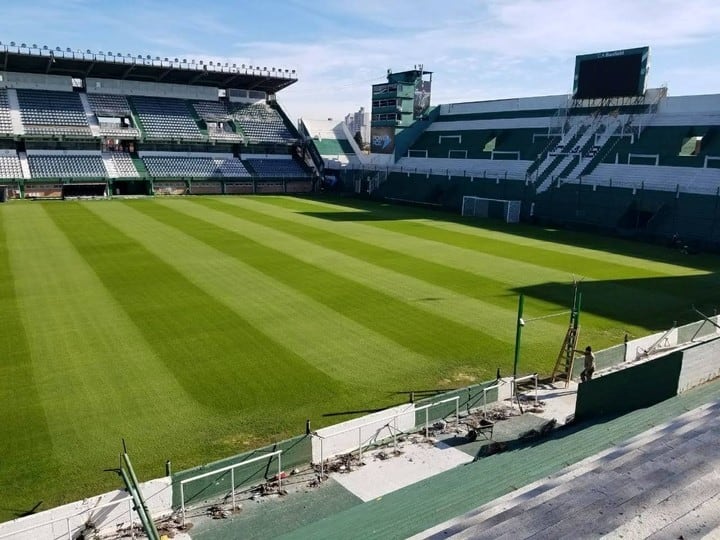 Las obras que se están realizando en la tribuna Eliseo Mouriño.