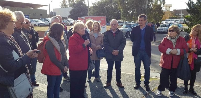 Autoridades dieron la bienvenida al coro (Municipalidad de Santa Rosa)