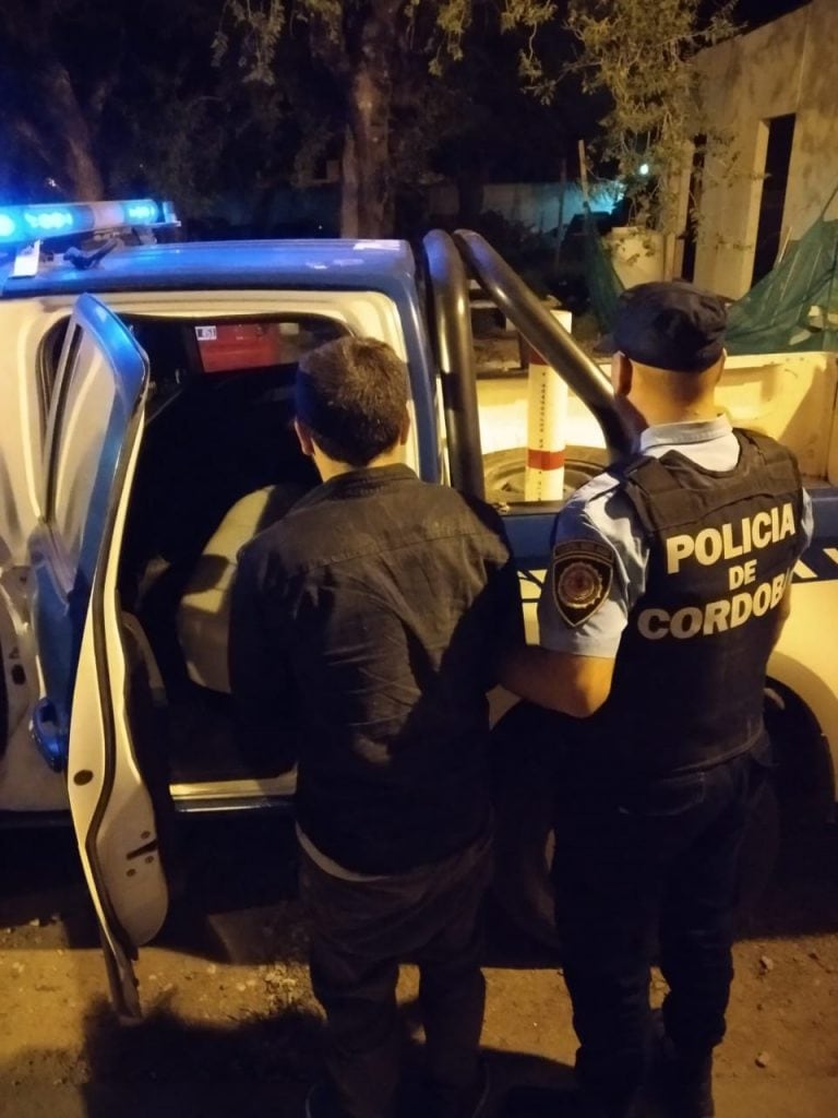 Quedó detenido por resistirse a un control preventivo policial, y agredir a un Policía.