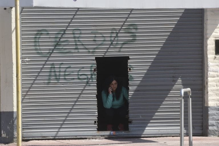 Cruce violento entre la Policía y Luz y Fuerza.