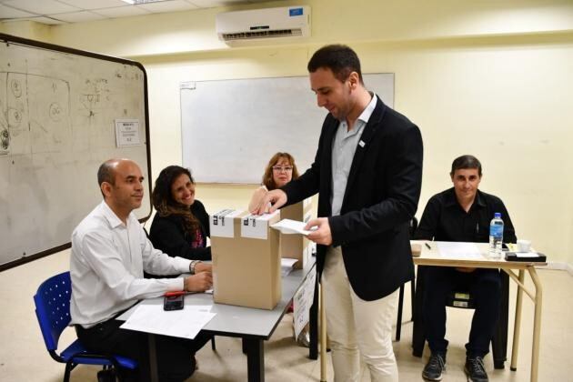 El actual rector de la Universidad Nacional del Chaco Austral logró el aval de todos los claustros para conducir la institución por cuatro años más.