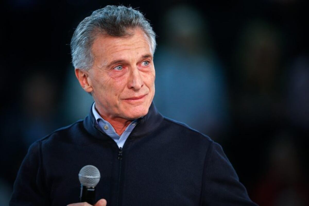 Mauricio Macri cerró la campaña con María Eugenia Vidal y aseguró: "Este domingo se define si vamos al futuro o volvemos al pasado"