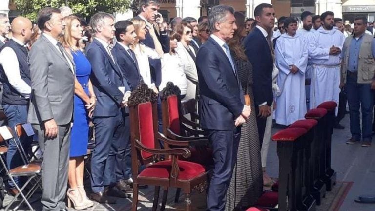 El presidente Mauricio Macri asistió a la Procesión del Señor y la Virgen del Milagro en Salta.