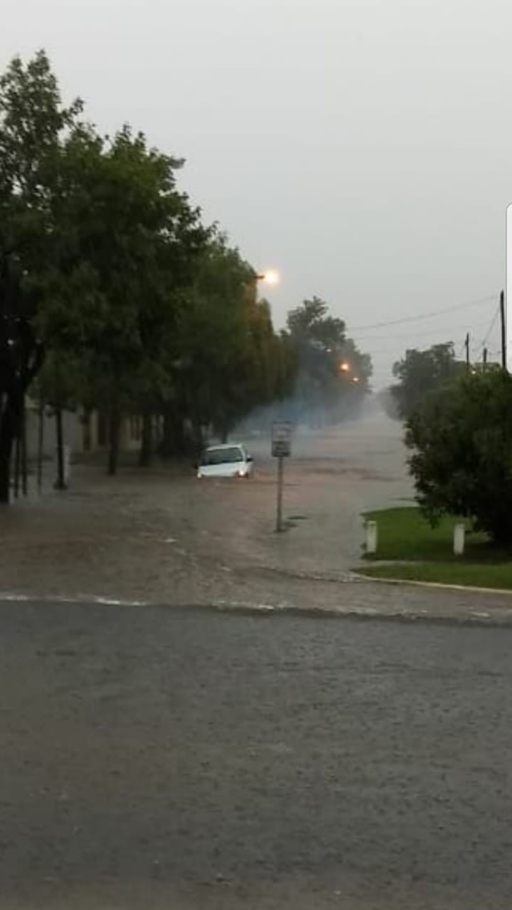 Anegamiento en Rufino por la gran cantidad de agua caída.