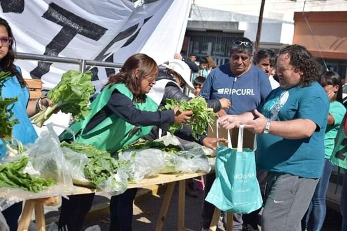 Organizaciones sociales realizarán un verdurazo en reclamo de economías populares.