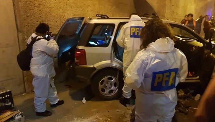 Tras un tiroteo, la Policía rescató a un hombre que había estado diez horas secuestrado. (Foto: Infobae)