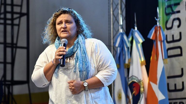 Sonia Castiglione, Ministra de Producción y Ambiente TDF