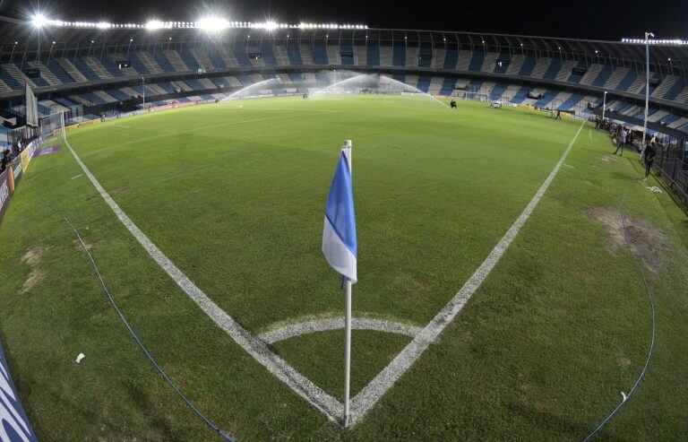 Una imagen del Cilindro de Avellaneda, en Buenos Aires no se jugaría al fútbol por bastante tiempo según anticiparon (Foto:  Juan MABROMATA / AFP)