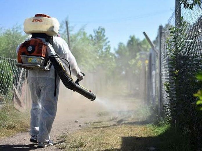 Hay vecinos que impiden el ingreso de personal que se ocupa de fumigar patios y baldíos