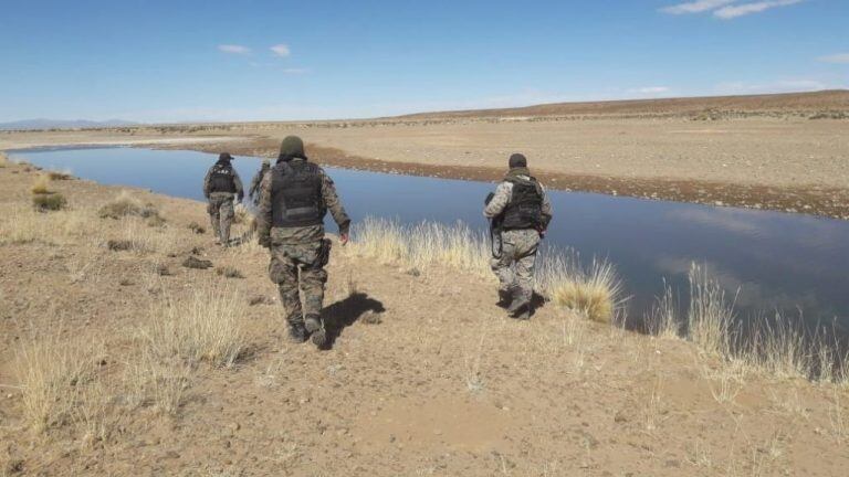 Una patrulla del Grupo de Operaciones de Frontera, unidad integrada por unos 50 efectivos del Cuerpo Especial de Operaciones Policiales (Ceop) de la Policía de Jujuy.