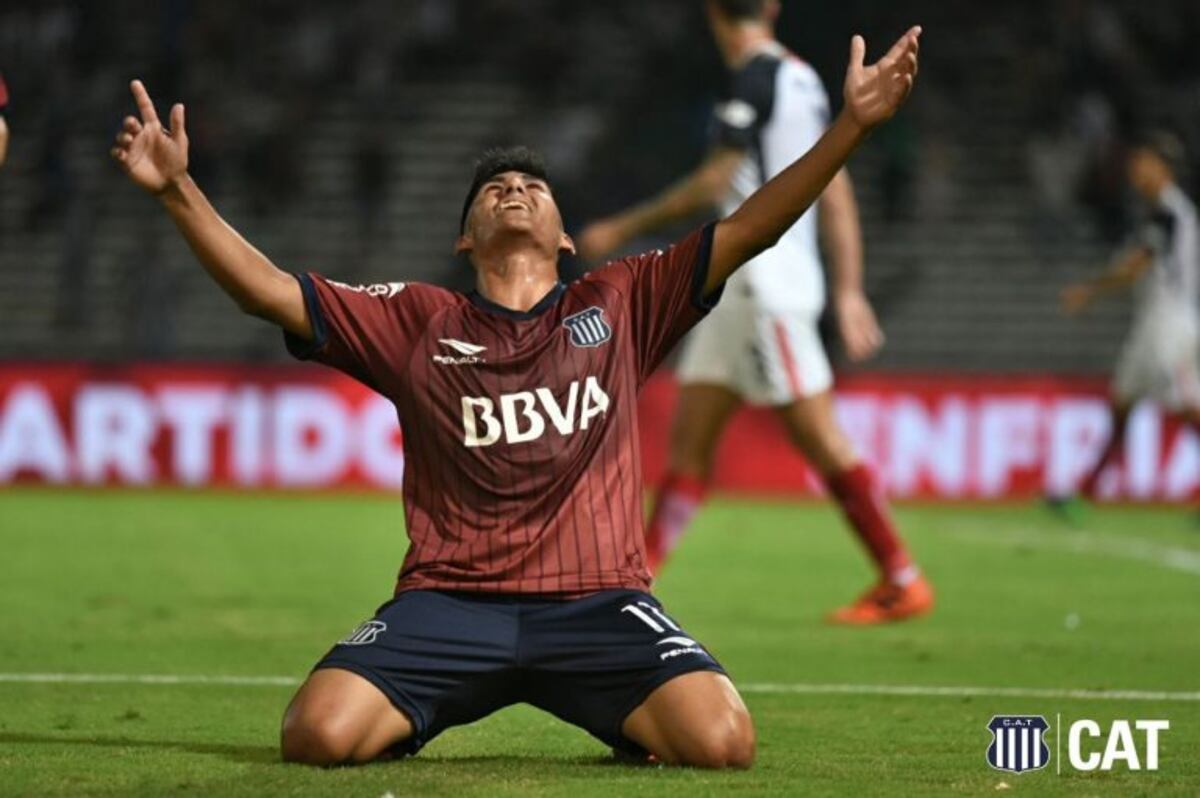 Talleres le ganó 2 a 0 a San Lorenzo y arrancó con el pie derecho
