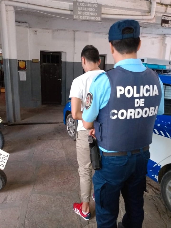 Detenidos por robar una puerta en una obra en construcción