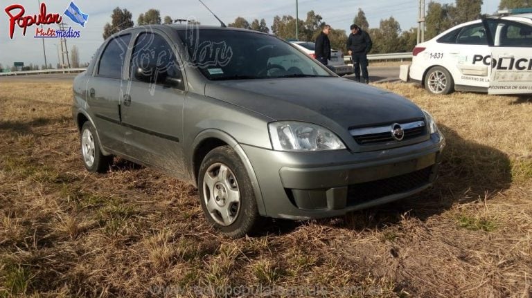 El Corsa no tenía las llaves, ni tampoco su patente.