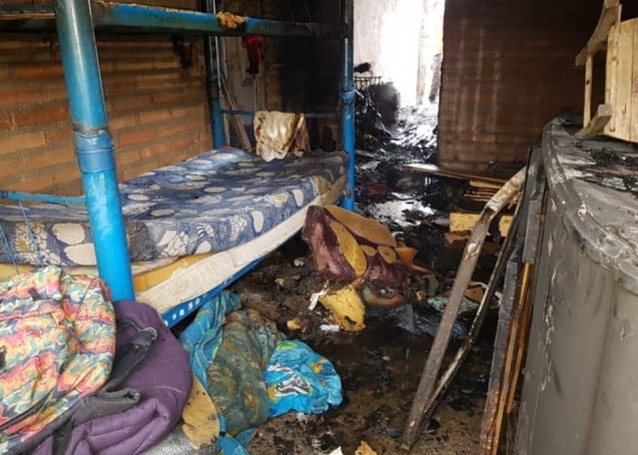 Así quedó el interior de la vivienda luego del incendio.