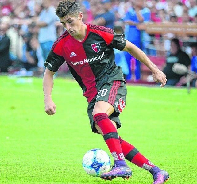 El jugador sufrió una molestia en el isquiotibial derecho y no juega el domingo.