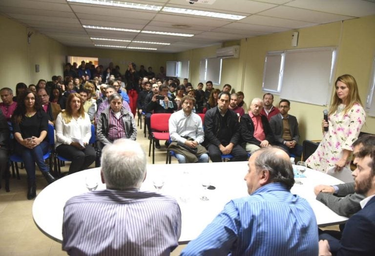 Un nutrido grupo de emprendedores estuvo presente.