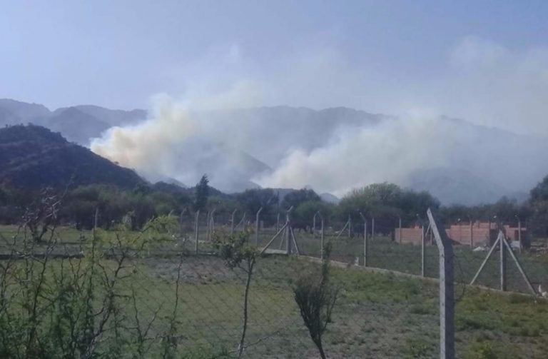 Fuego en la Villa de la Quebrada.