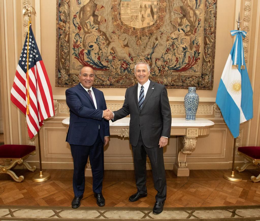 Visita. Manzur ayer con el embajador Stanley. Ambos destacaron la relación bilateral.