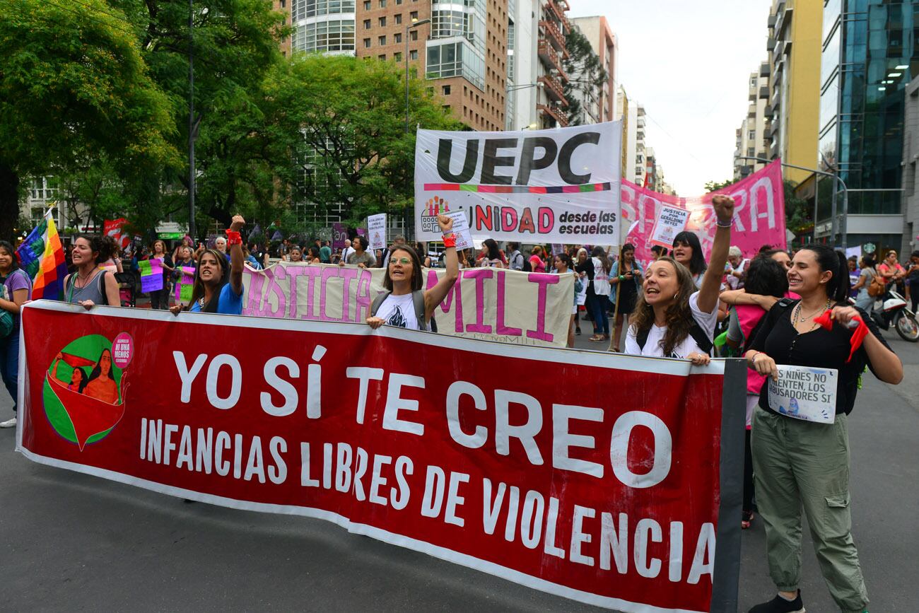 Marcha por el Día Internacional de la Eliminación de la Violencia contra la Mujer. 