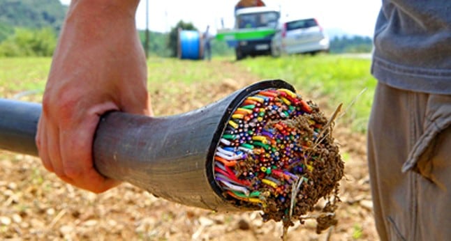 El robo de cables se produjo buscando vender el cobre.