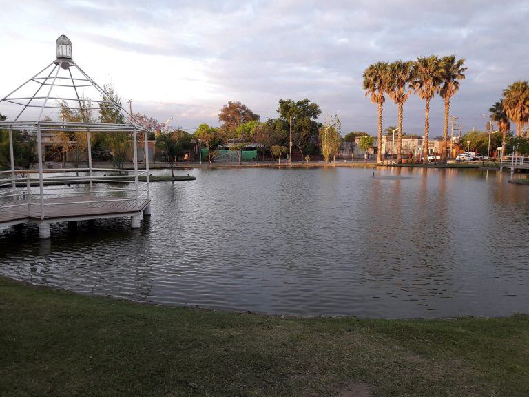 Lago recreativo en La Para