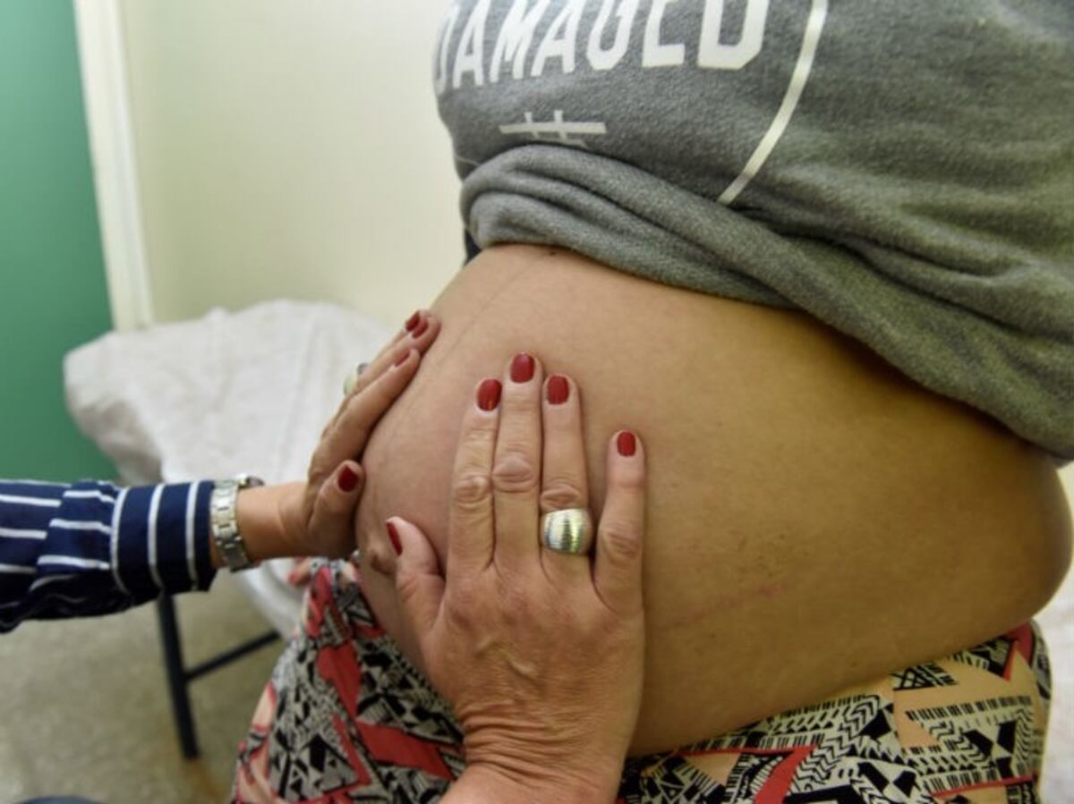 La historia de cuatro mujeres que optaron entre parto natural o cesárea