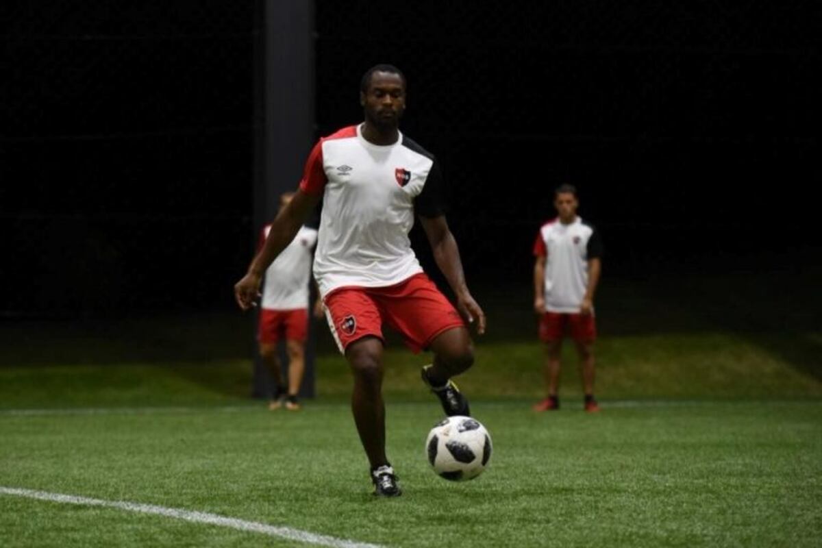 Leal se queda en Newell's