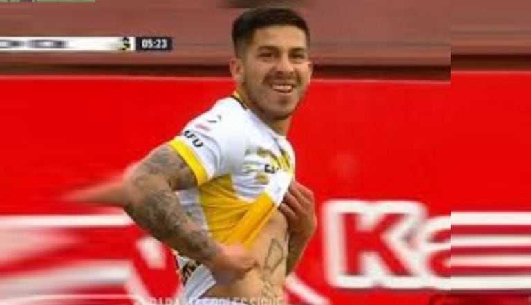 Marcó el gol y mostró el tatuaje de su provincia