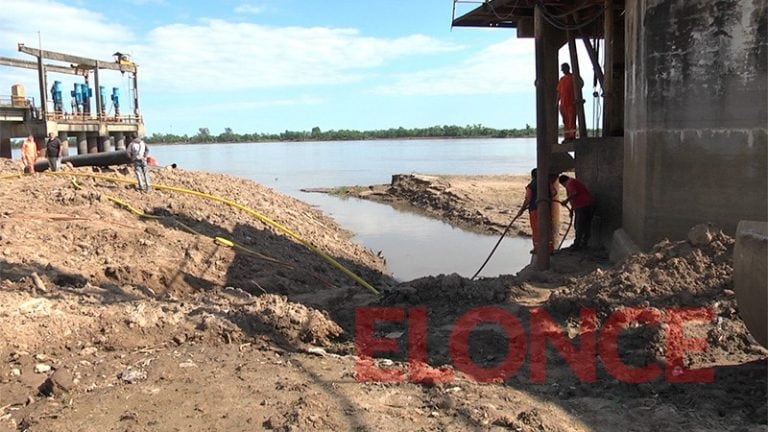 La bajante ocasionó problemas en barrios de Paraná (ElOnce).