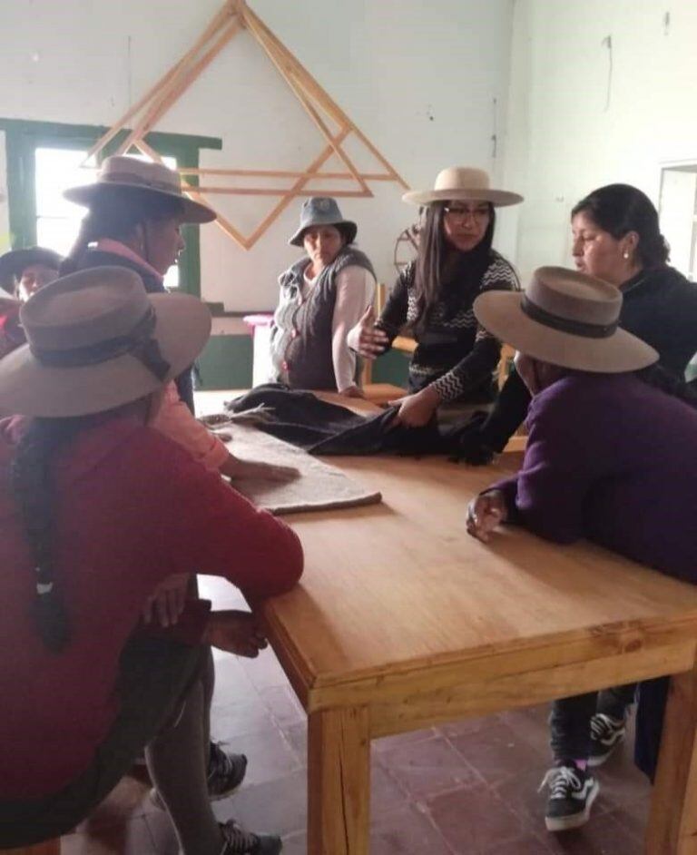 Integrantes de la cooperativa, en una jornada de intercambio, antes del inicio de la pandemia.