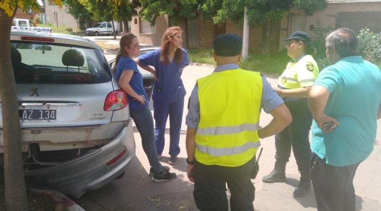 La joven conductora sufrió un golpe y una crisis de nervios (Vía Santa Rosa)