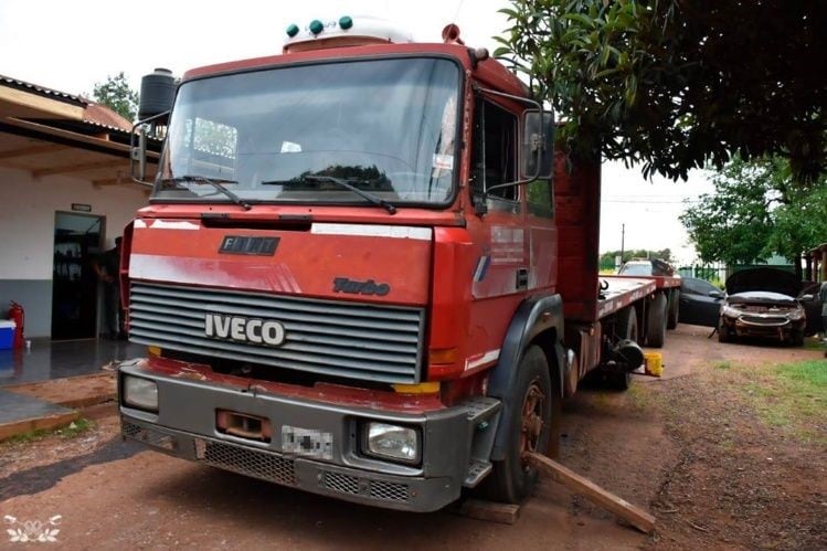 Los narcos utilizaban el tanque de combustible de un camión para trasladar la droga.