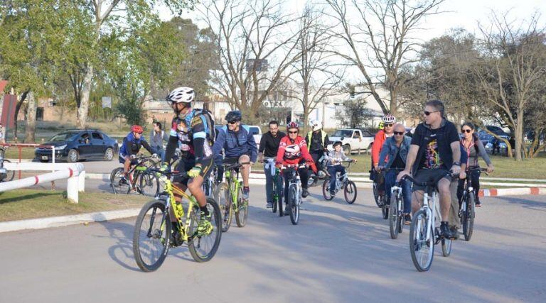 Bicicleteada en Santa Rosa (Vía Santa Rosa)