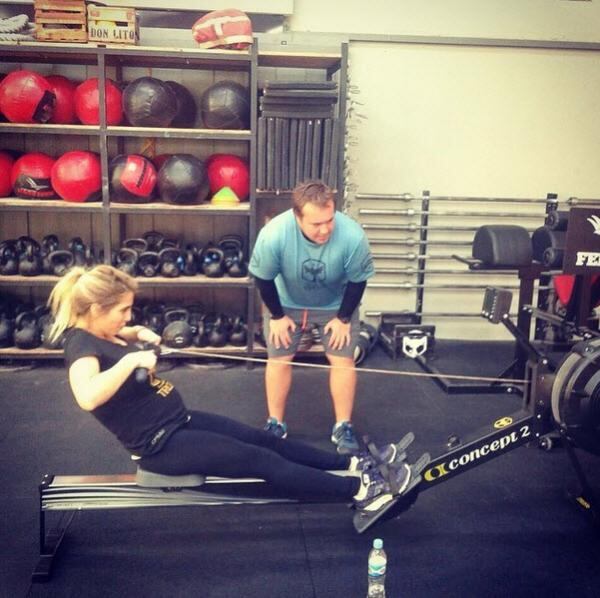 Cinthia Fernández practica crossfit embarazada de cinco meses