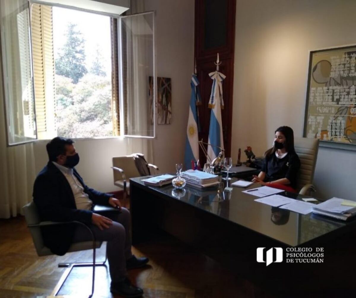 Reunión entre autoridades del CAM y de los psicólogos