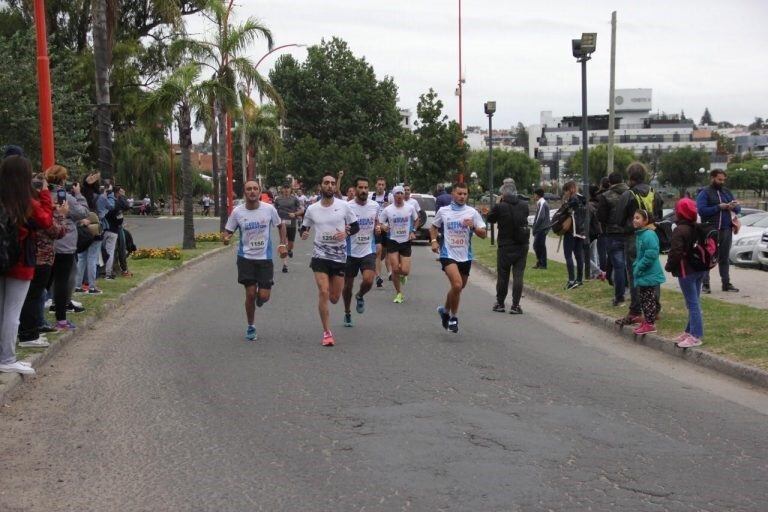 Maraton Carlos Paz con participacion de atletas de Arroyito