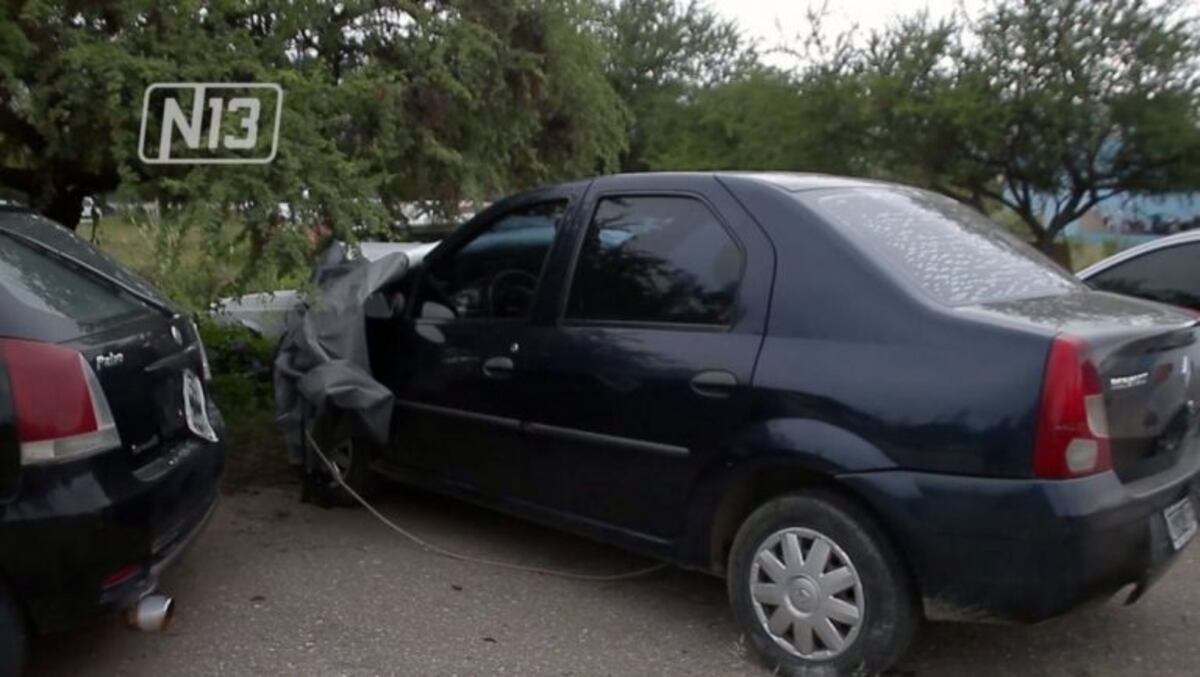 Los descubrieron paseando en el auto y con los hijos ocultos en el baúl