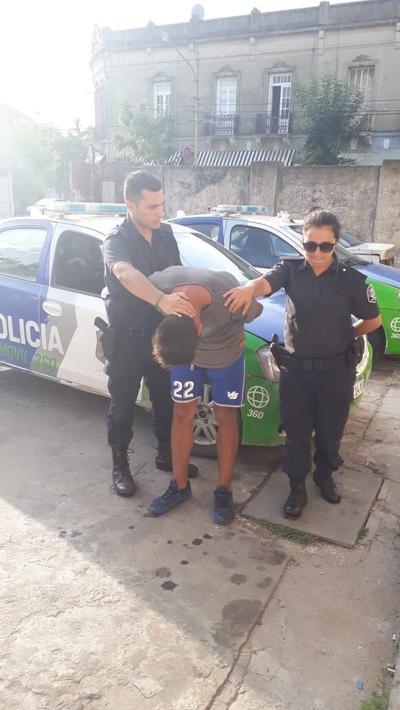 aprehendido por circular en una moto robada (prensa policial)