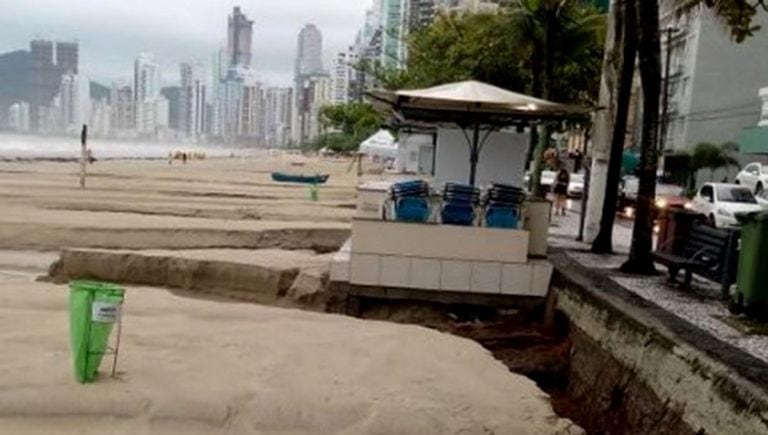 Florianópolis y Camboriú, en emergencia por las lluvias. (Facebook)