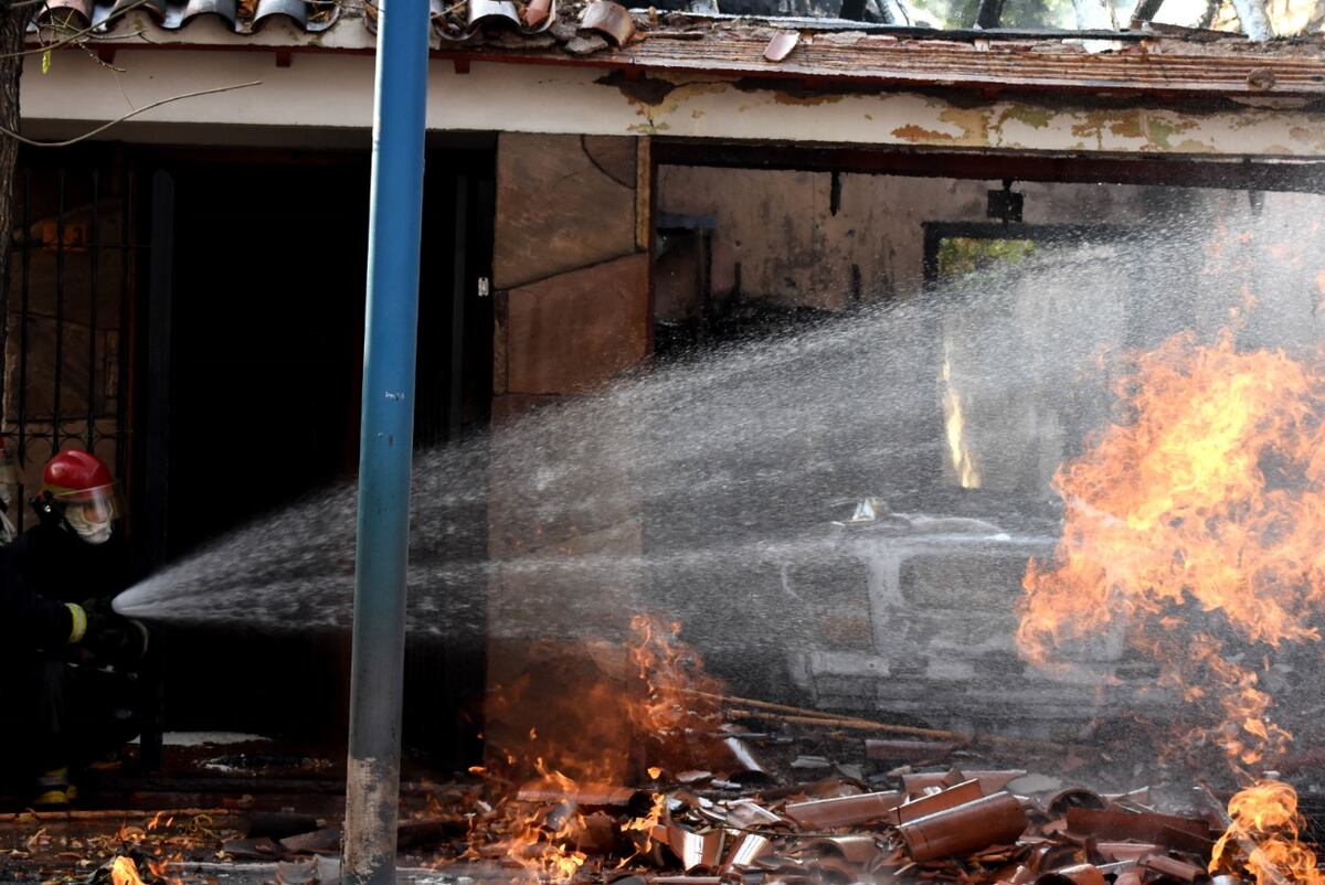 Se le incendió la rotisería en Maipú y murió tras quedar envuelto por las llamas